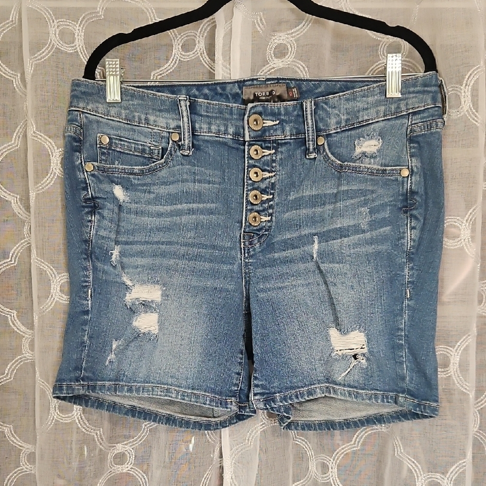 Torrid Medium Plus Size Distressed Button-Fly Denim Shorts - Size 10